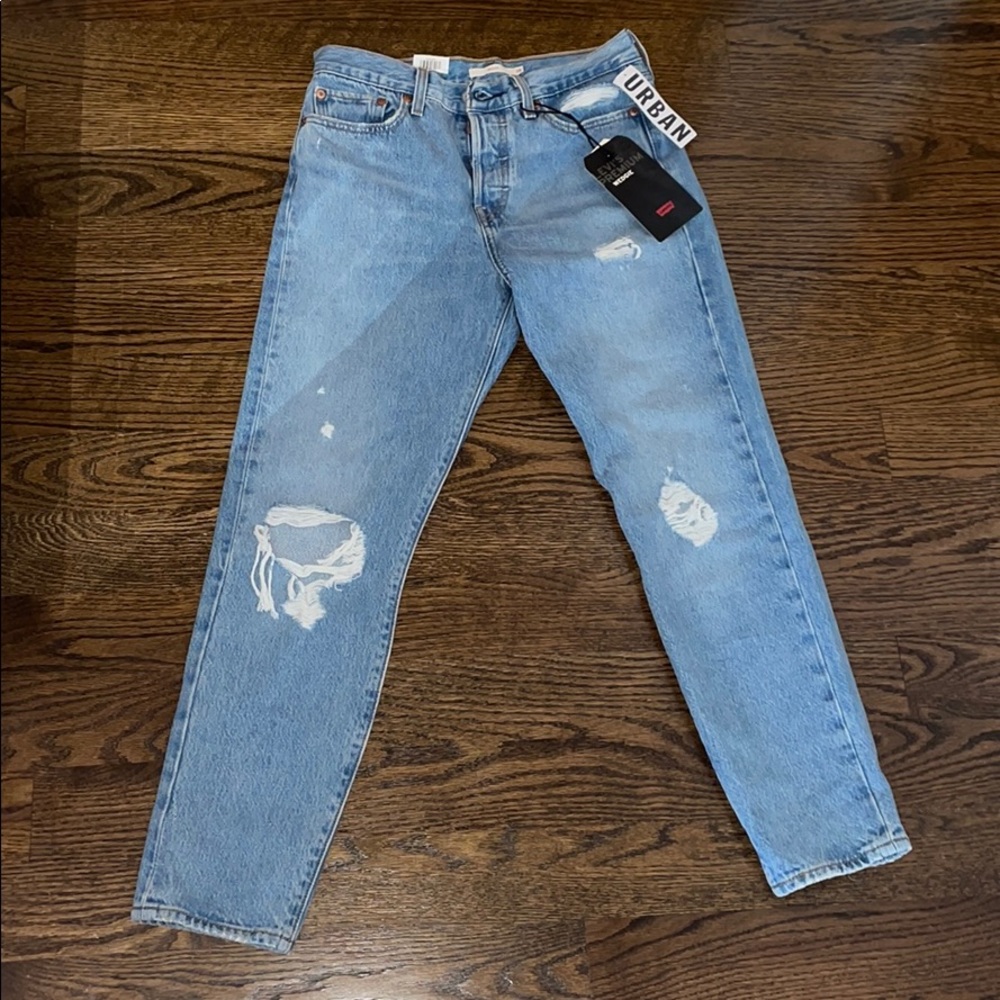 Levi’s Wedgie jeans